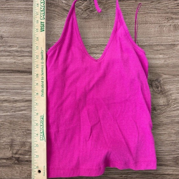 Old Navy Bright Pink Ribbed Halter Top size small - Picture 5 of 5